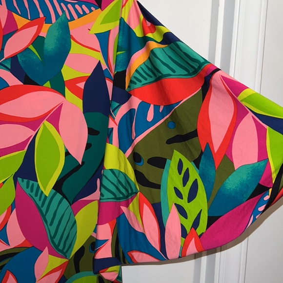 TRINA TURK | RAINFOREST SWIM TUNIC SZ SMALL - Picture 6 of 10